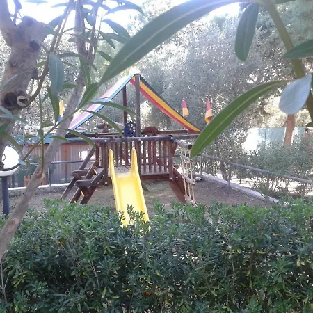 לינה וארוחת בוקר Althea ויאסטה